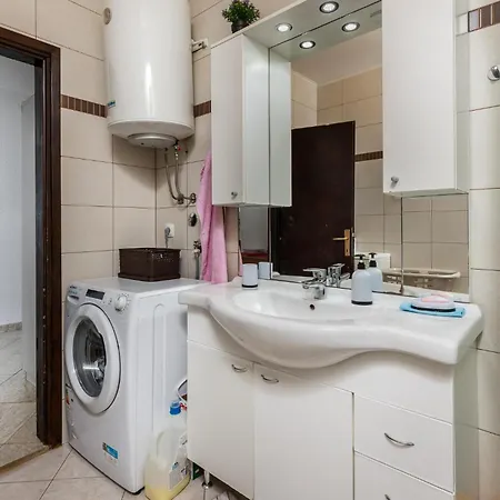 Appartement Awesome In